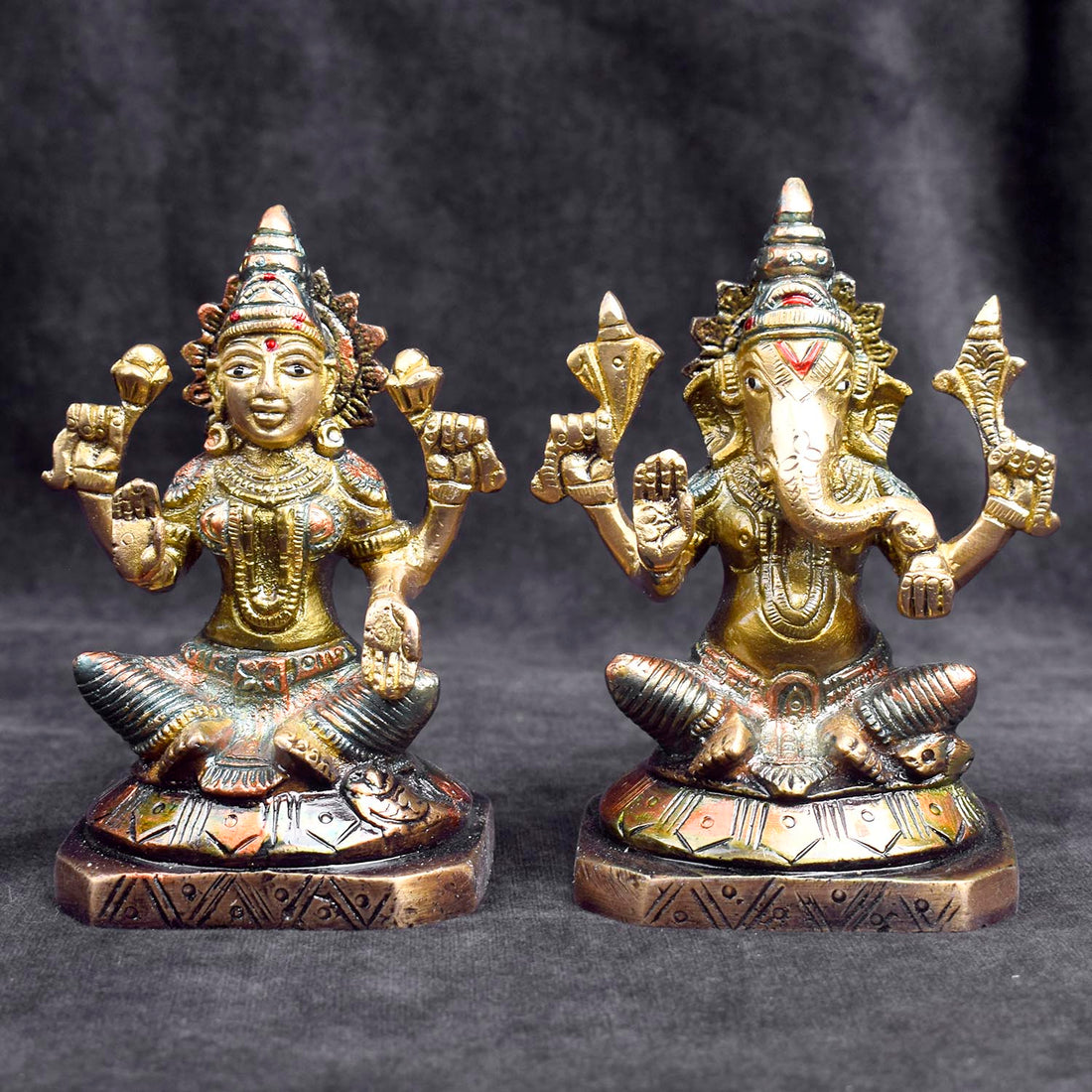 Beautiful handcrafted brass Lakshmi Ganesh idol for home temple and festive pooja. India’s Largest Brass Idols Brand - www.satvikstore.in