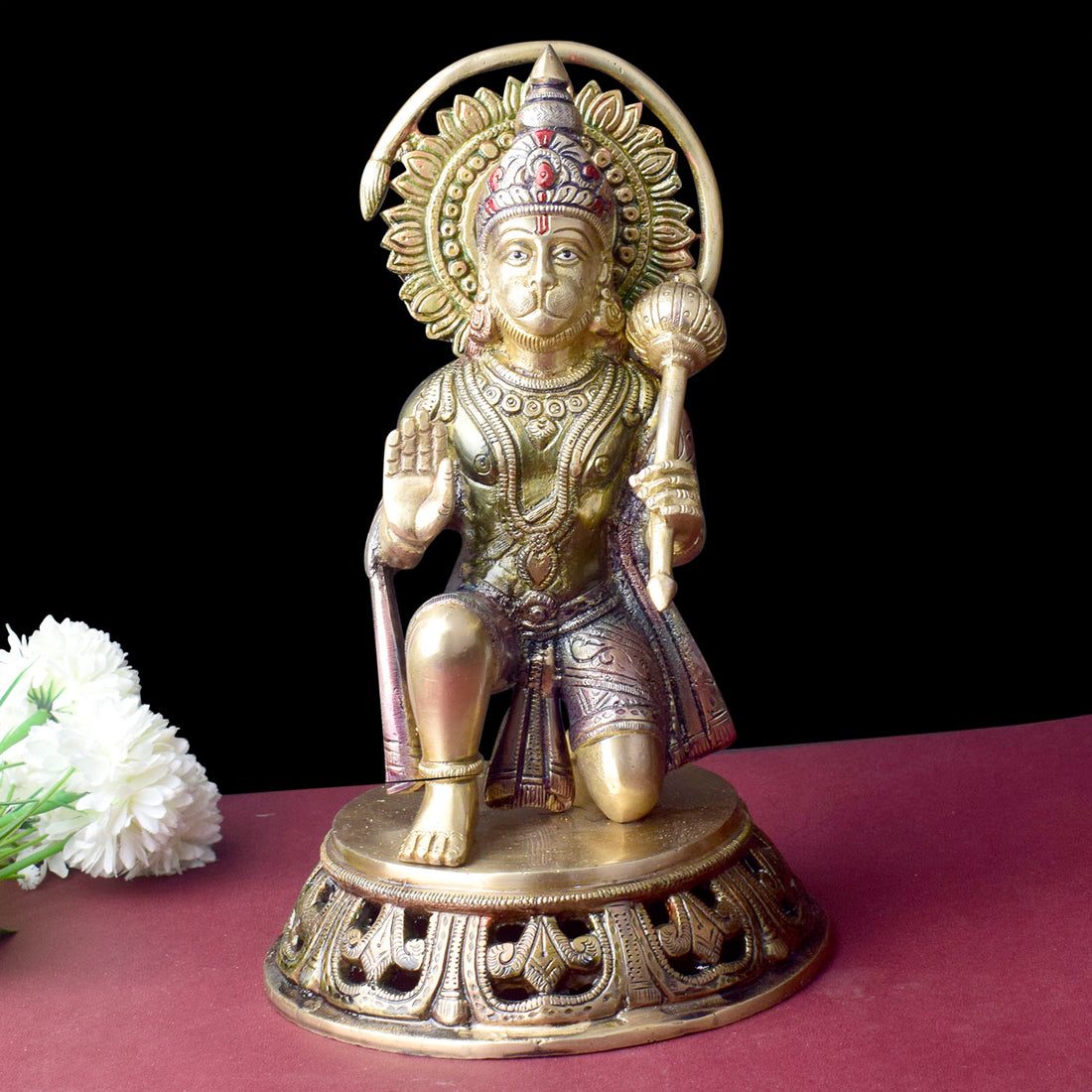 The "10.6 Inch Brass Hanuman Idol โ Protector of Courage and Faith" is a stunningly detailed representation of Lord Hanuman, the embodiment of strength, devotion, and unwavering courage.