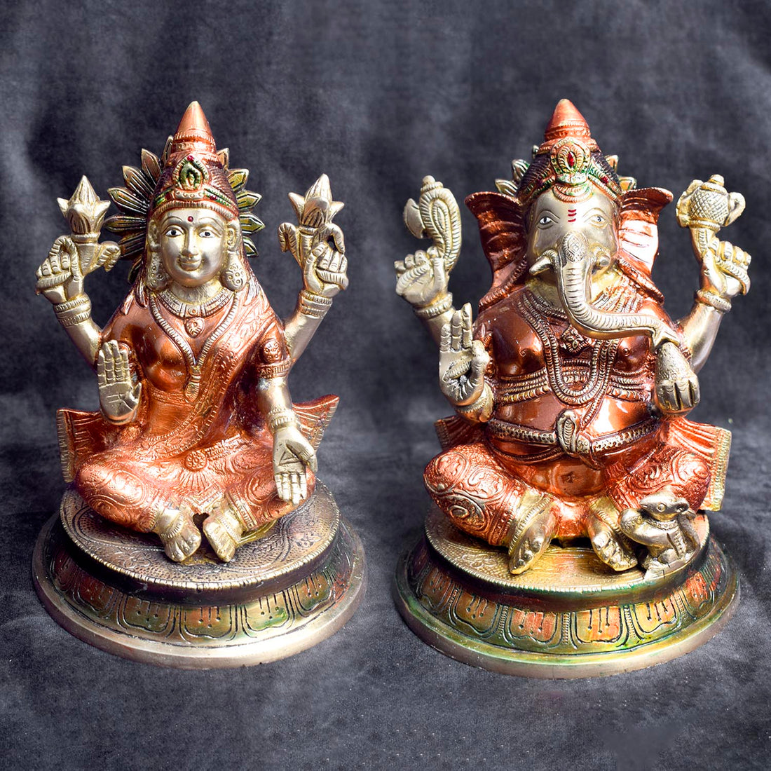 Beautiful handcrafted brass Lakshmi Ganesh idol for home temple and festive pooja. India’s Largest Brass Idols Brand - www.satvikstore.in