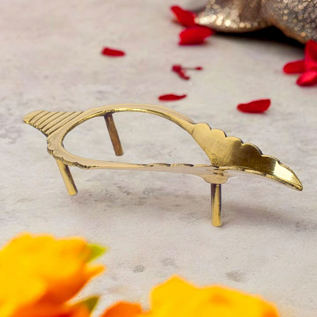 Elegant Brass Shankh Stand
