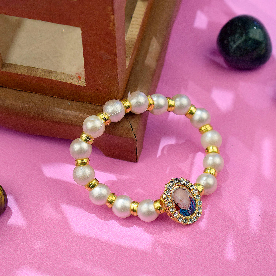White and Golden Beads Bracelet with Jai Guruji Swaroop