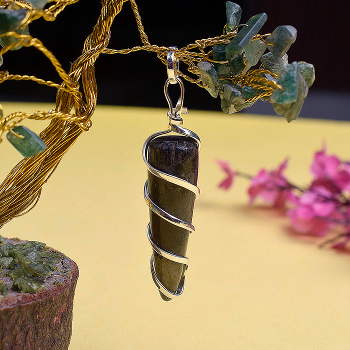Labradorite Carnelian Wire Wrapped Crystal Stone Pendant