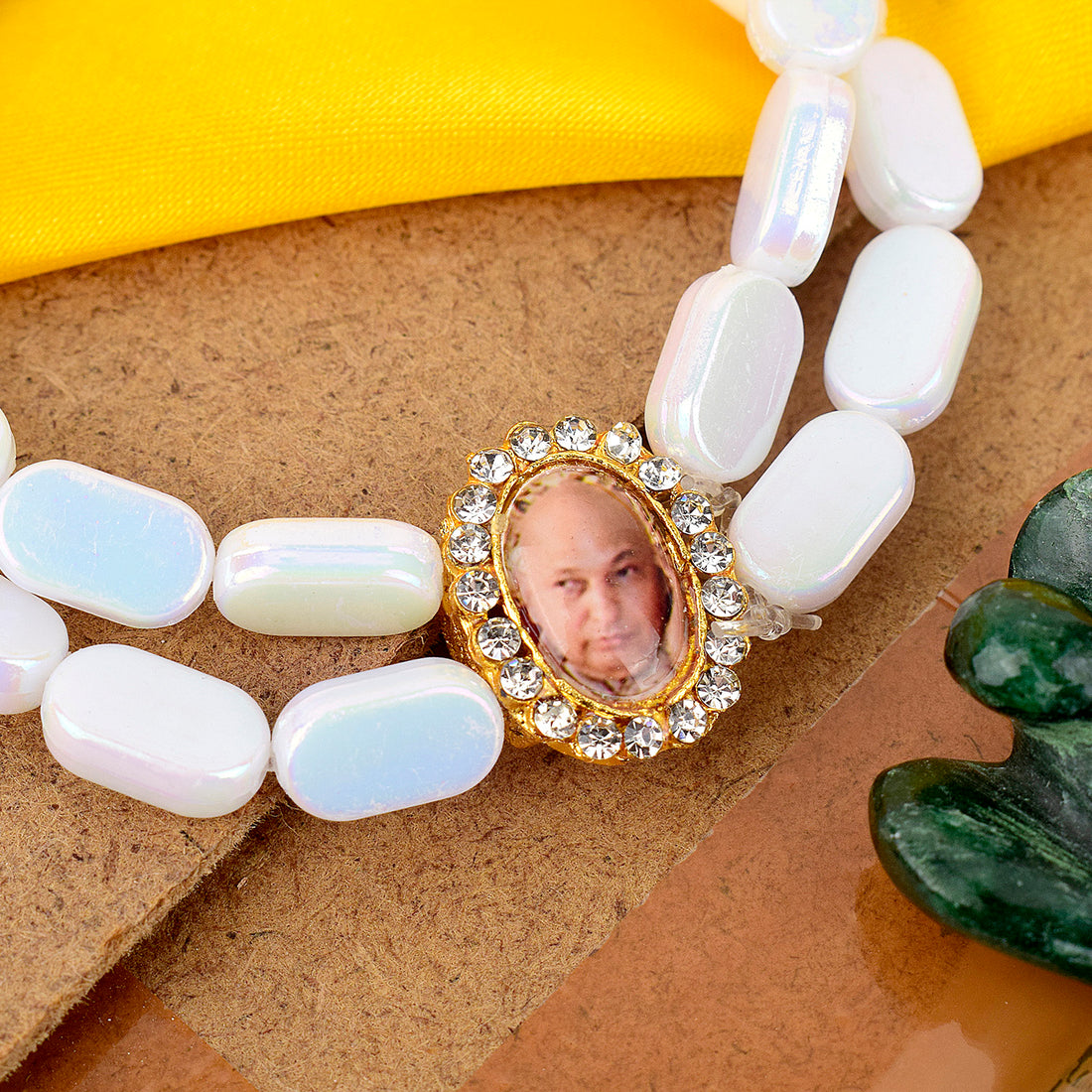 Trendy White Chip Guru Ji Bracelets