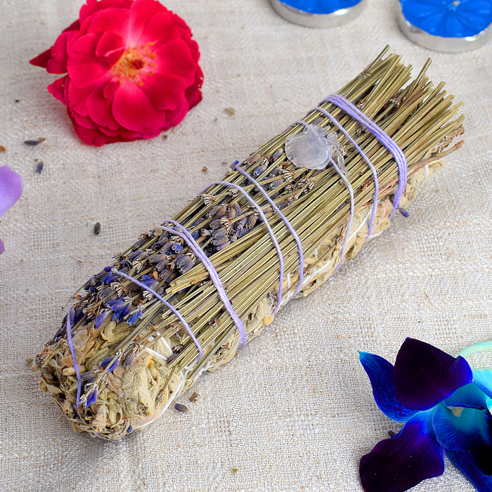 WHITE SAGE WITH LAVENDERS & GREEN AVENTURINE CRYSTAL HEALING SMUDGES