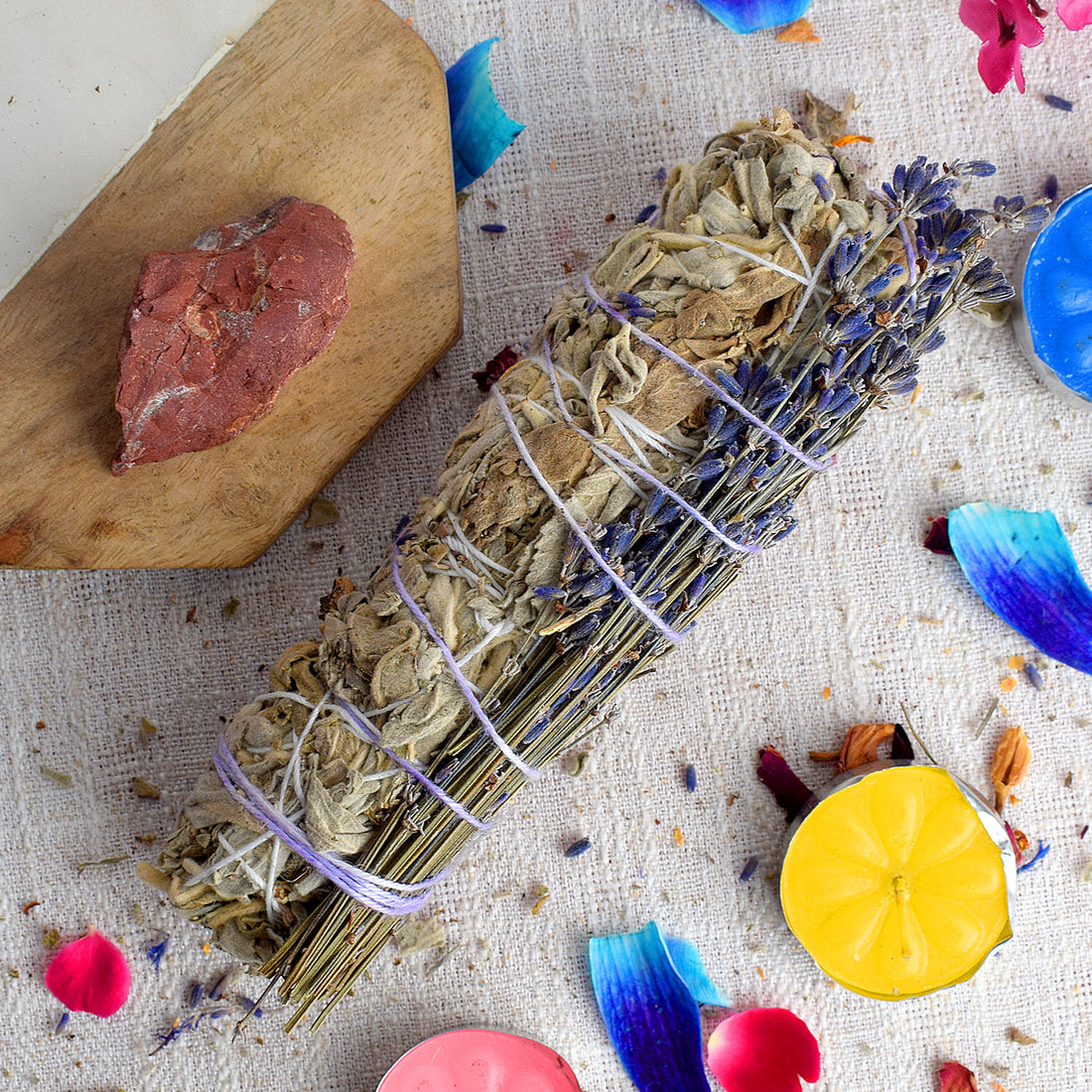 WHITE SAGE WITH LAVENDERS & RED JASPER CRYSTAL HEALING SMUDGES