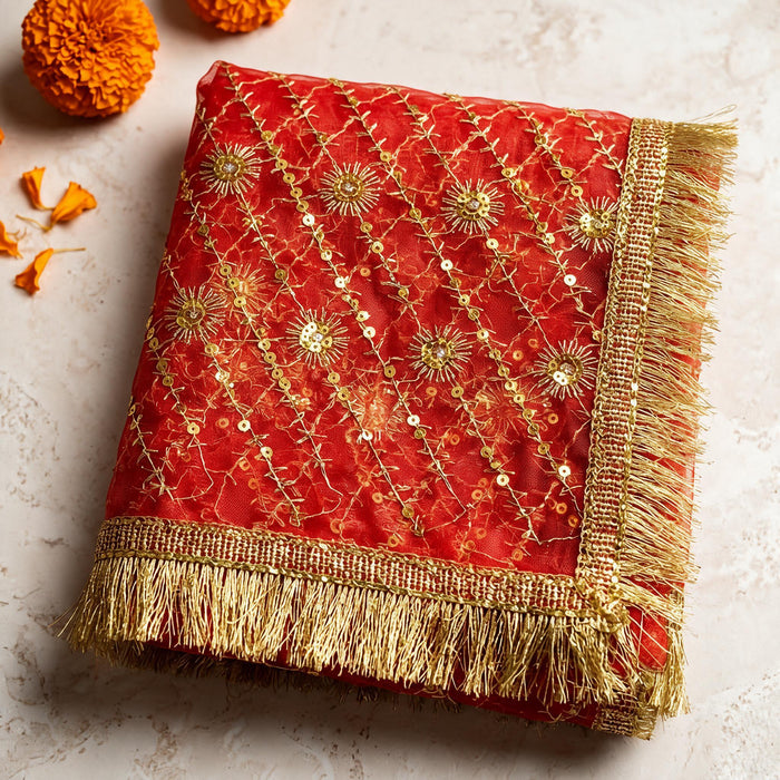 Graceful Mata Chunri (75x45 inch)