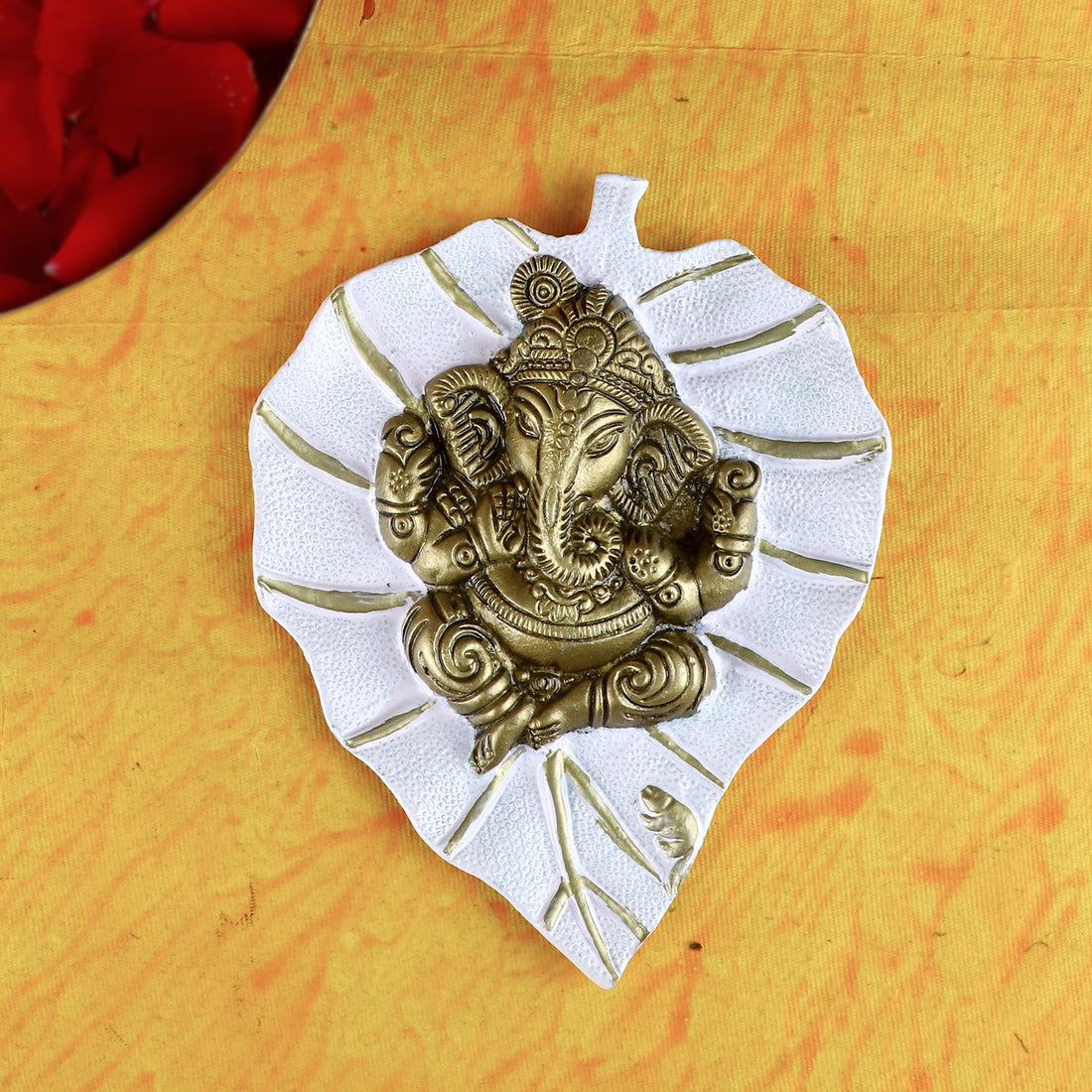 1 Pc Lord Ganesh on Leaf Patta Wall Hanging