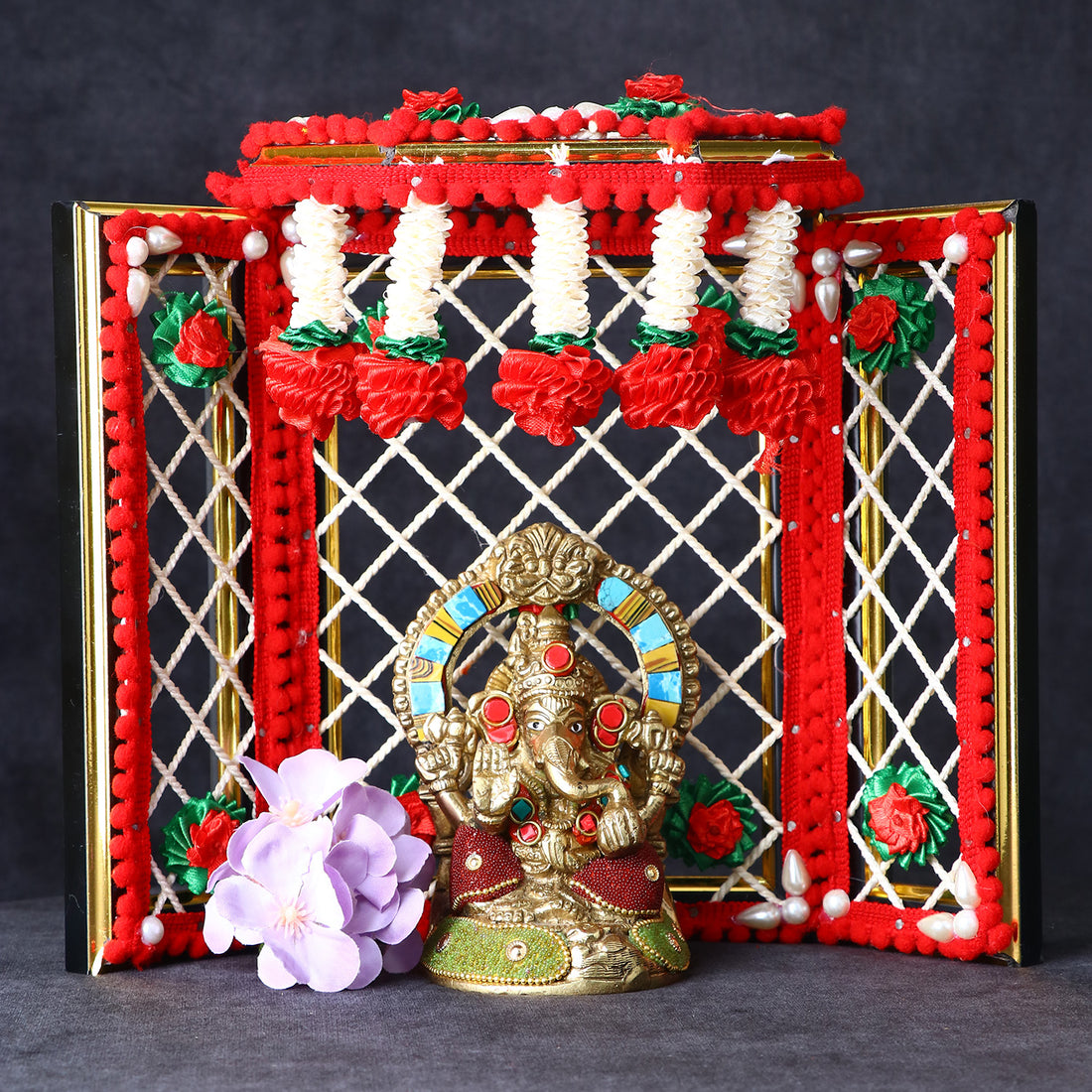 8 Inch Astonishing Ganesha Phool Bangla (Red)
